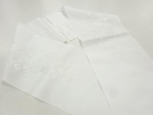 未使用品　花模様刺繍半衿